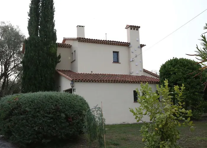 Superbe Villa De Charme Avec Piscine Chauffee